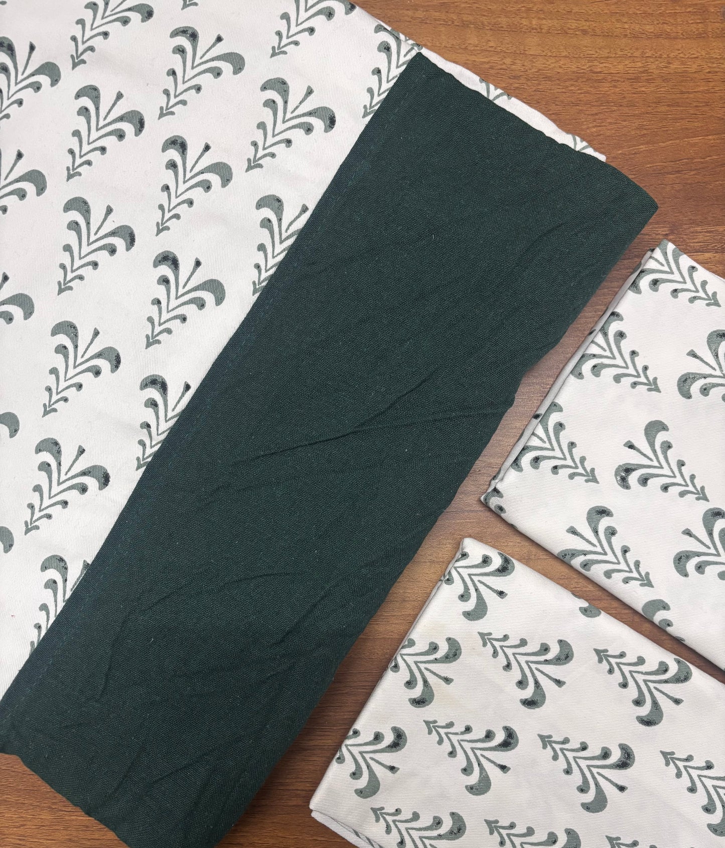 Border bedsheet- Queen