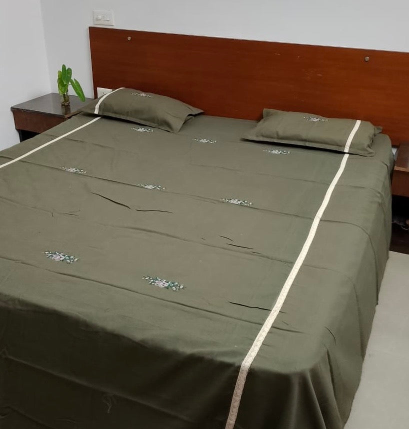 Cross stitch embroidered bedsheet - Queen