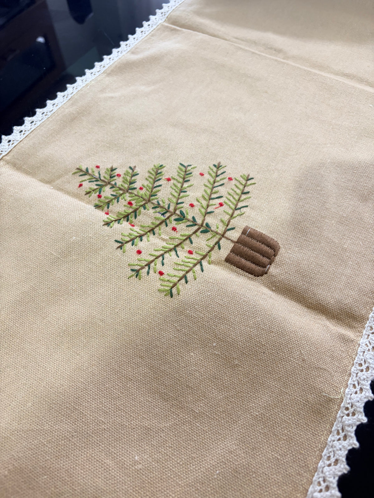 Embroidered table runner