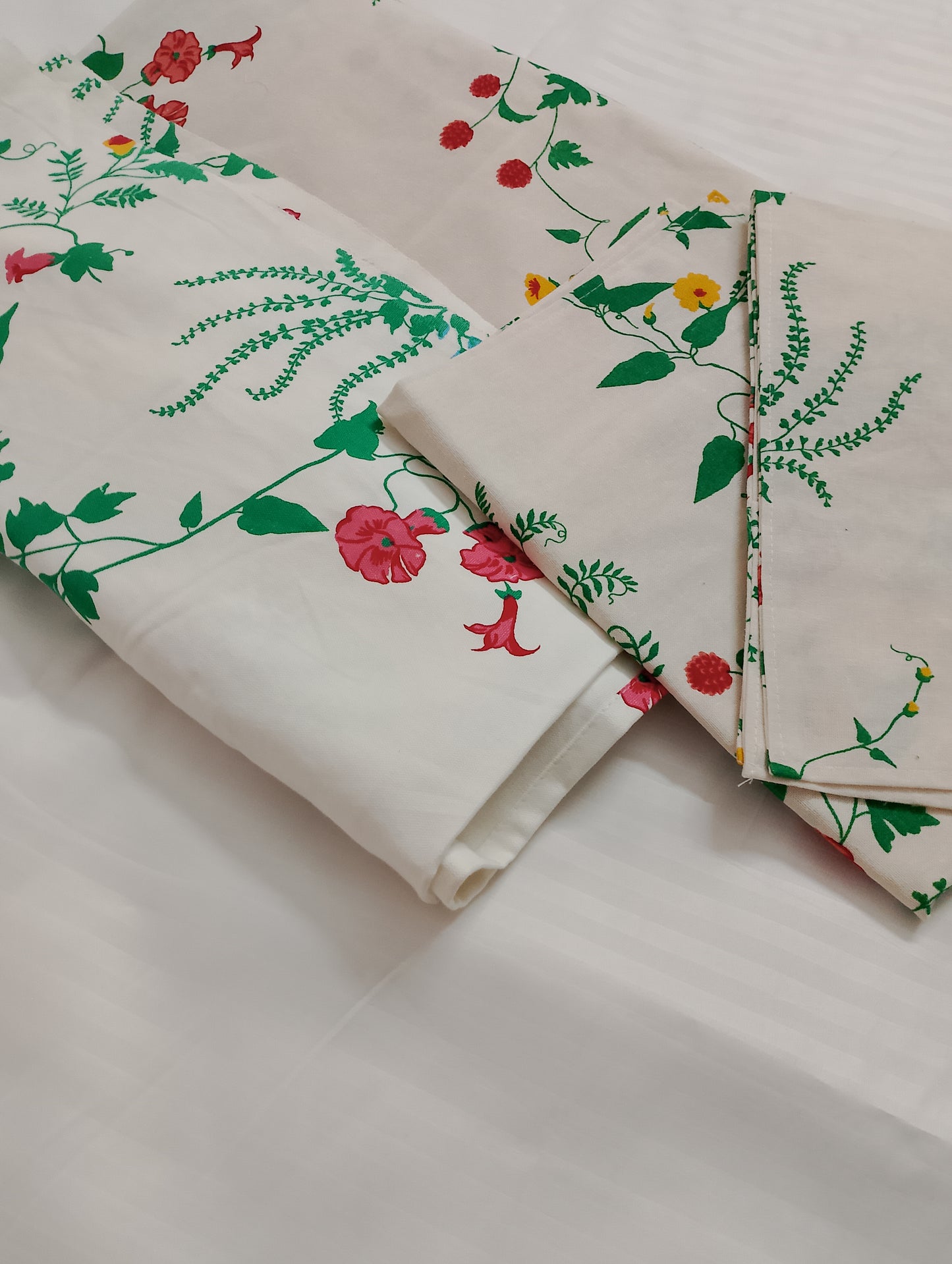 The creeper border bedsheet- King