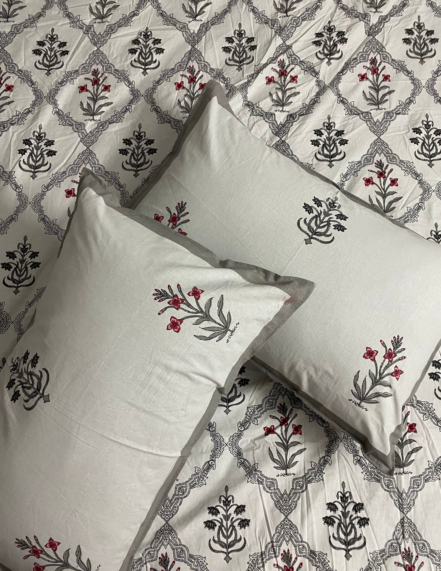 Printed fitted bedsheet- Queen
