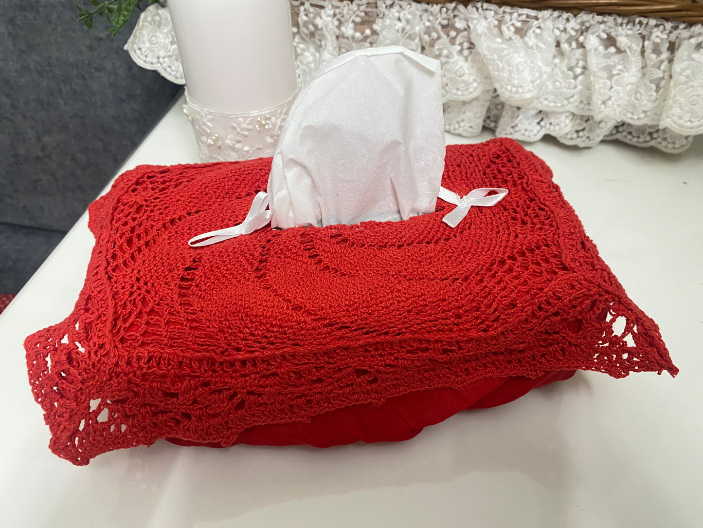 Crochet tissue box cover
