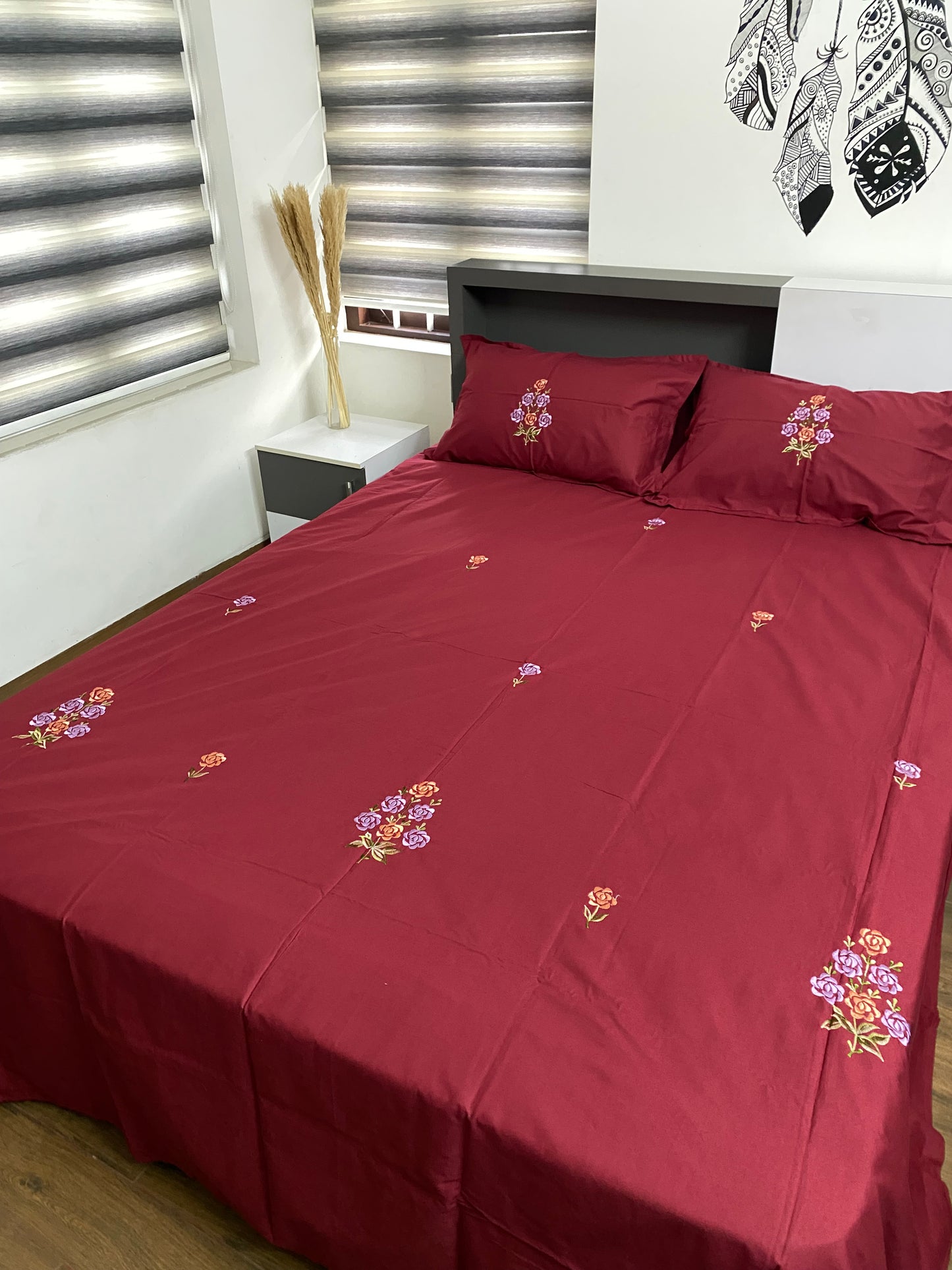 Rose embroidered bedsheet - King