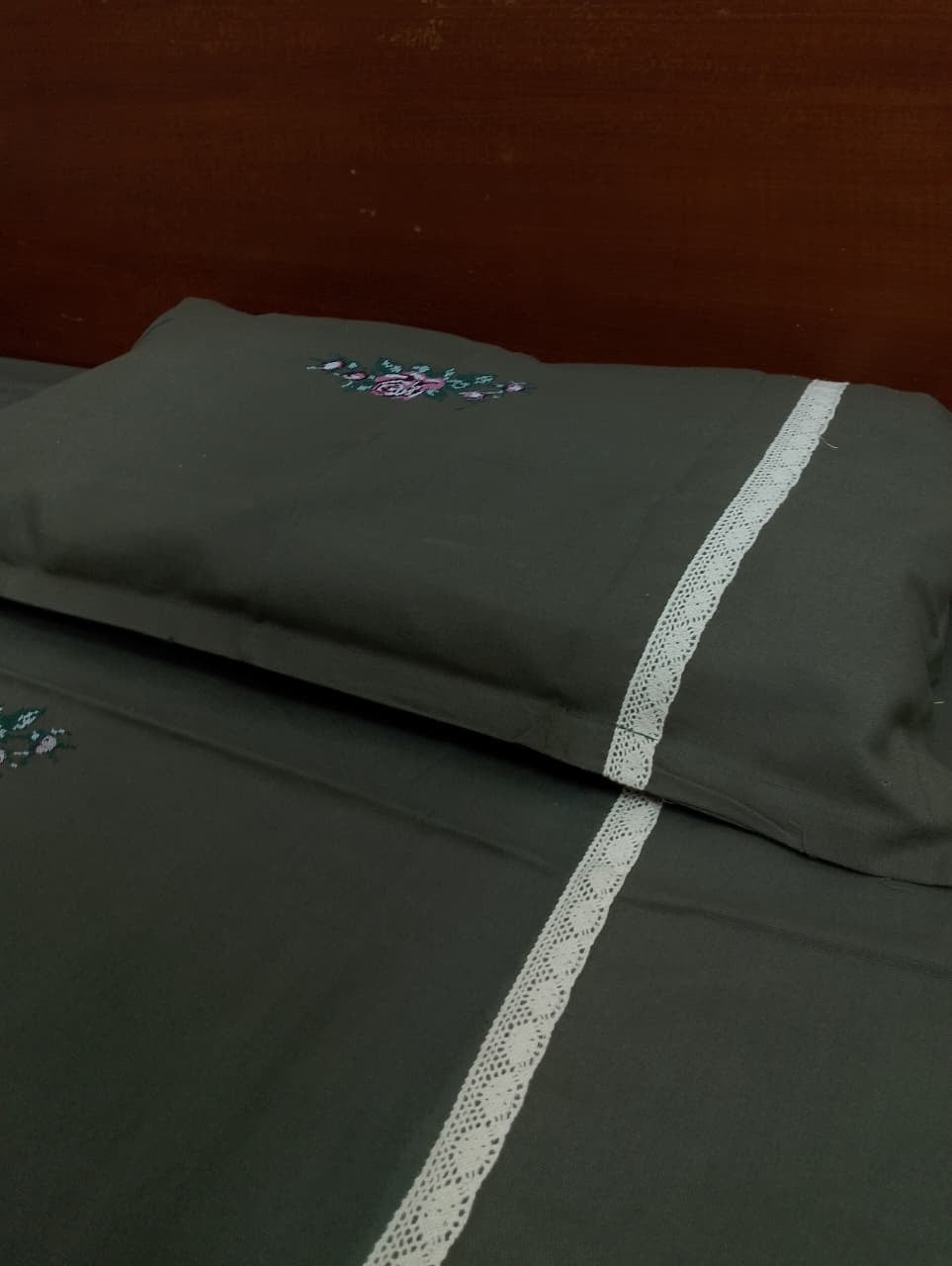 Cross stitch embroidered bedsheet - Queen