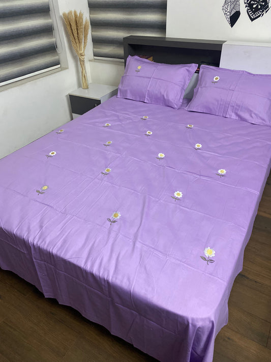 Daisy embroidered bedsheet - King