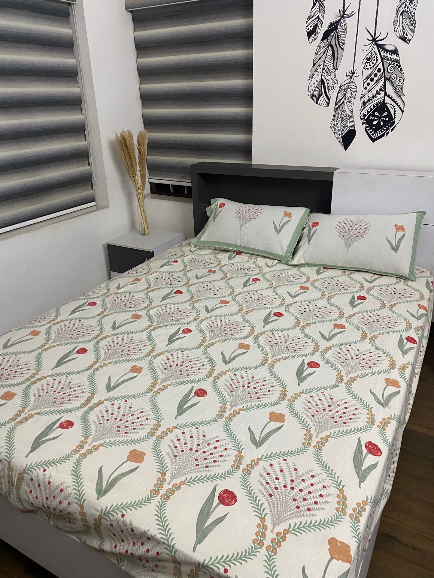 Printed bedsheet - Queen size