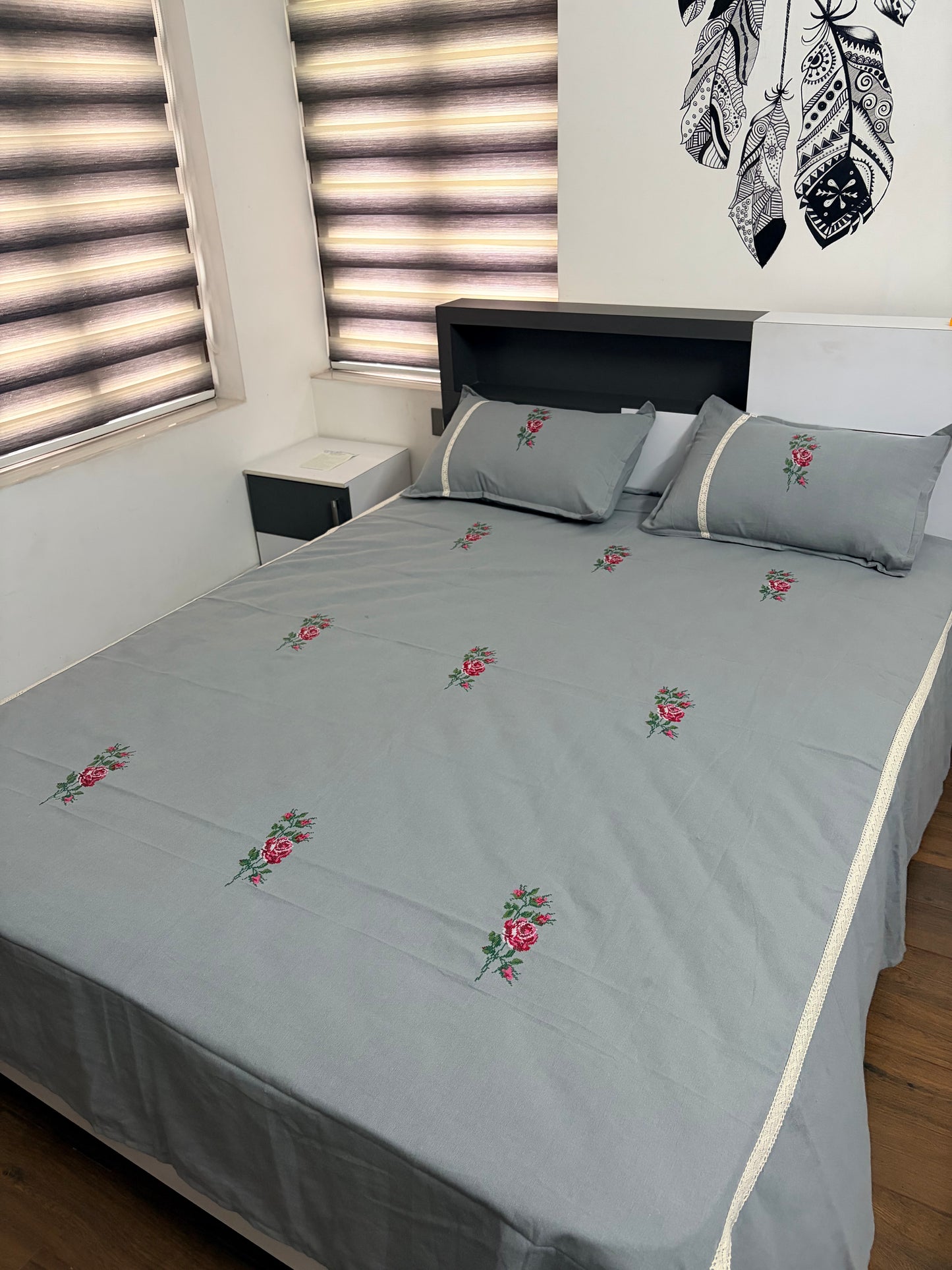 Cross stitch embroidery bedsheet - Queen