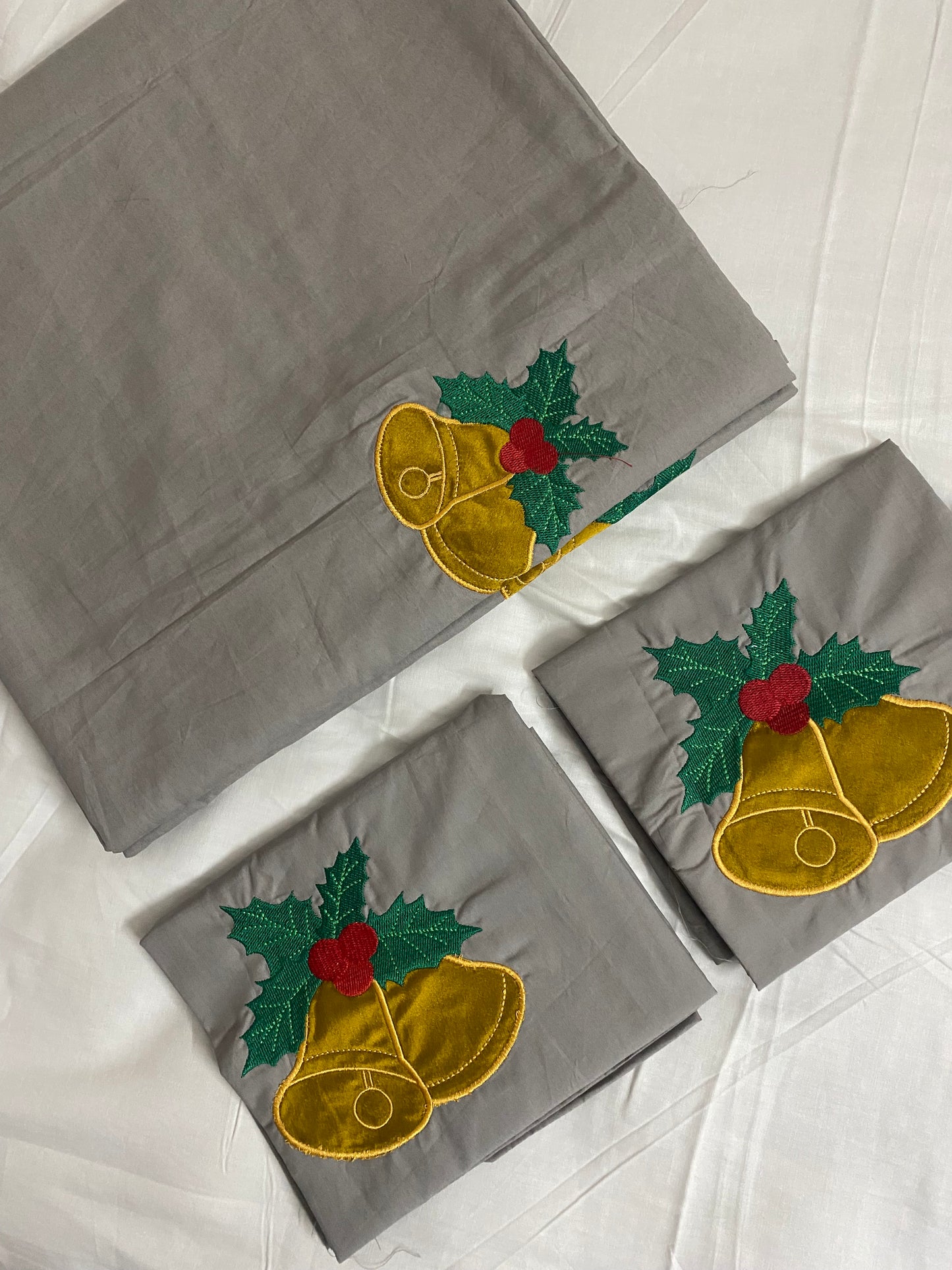 Jingle Bells - Grey- Embroidered bedsheets