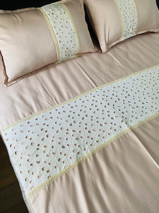 Hacoba applique work bedsheet -King