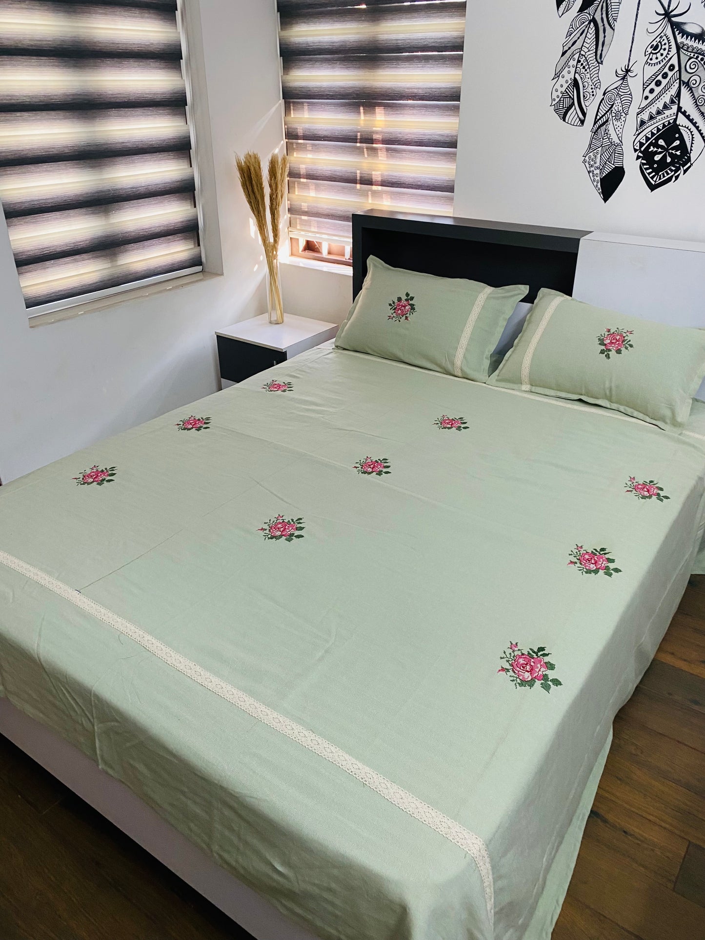 Cross stitch embroidered bedsheet - Queen