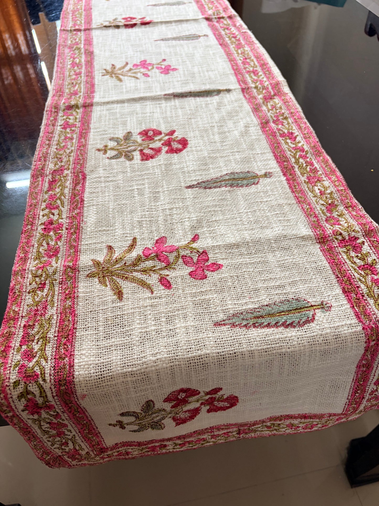 Jute table runner - 70 inches