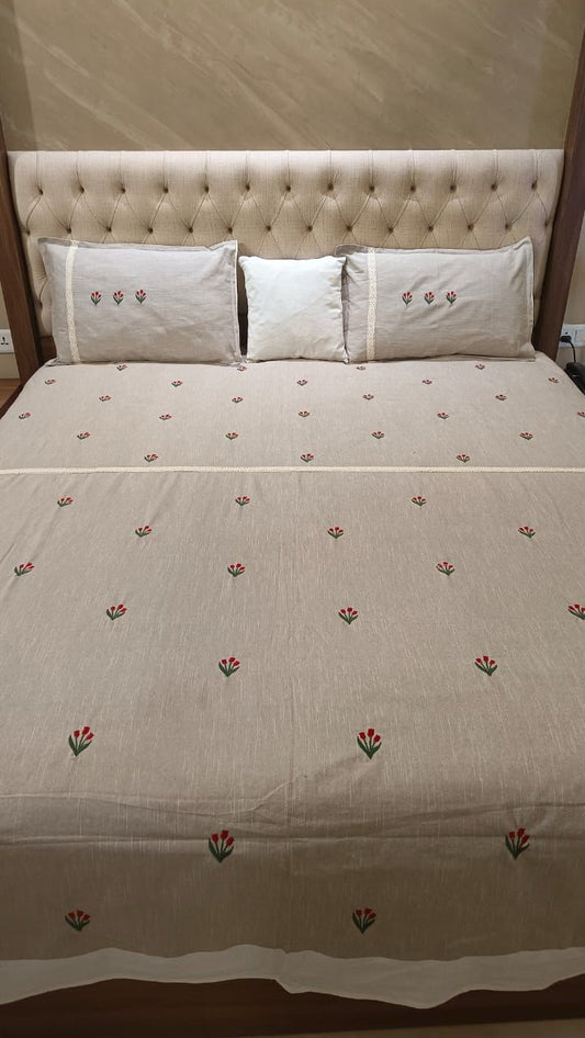 Embroidered bedsheet - Queen