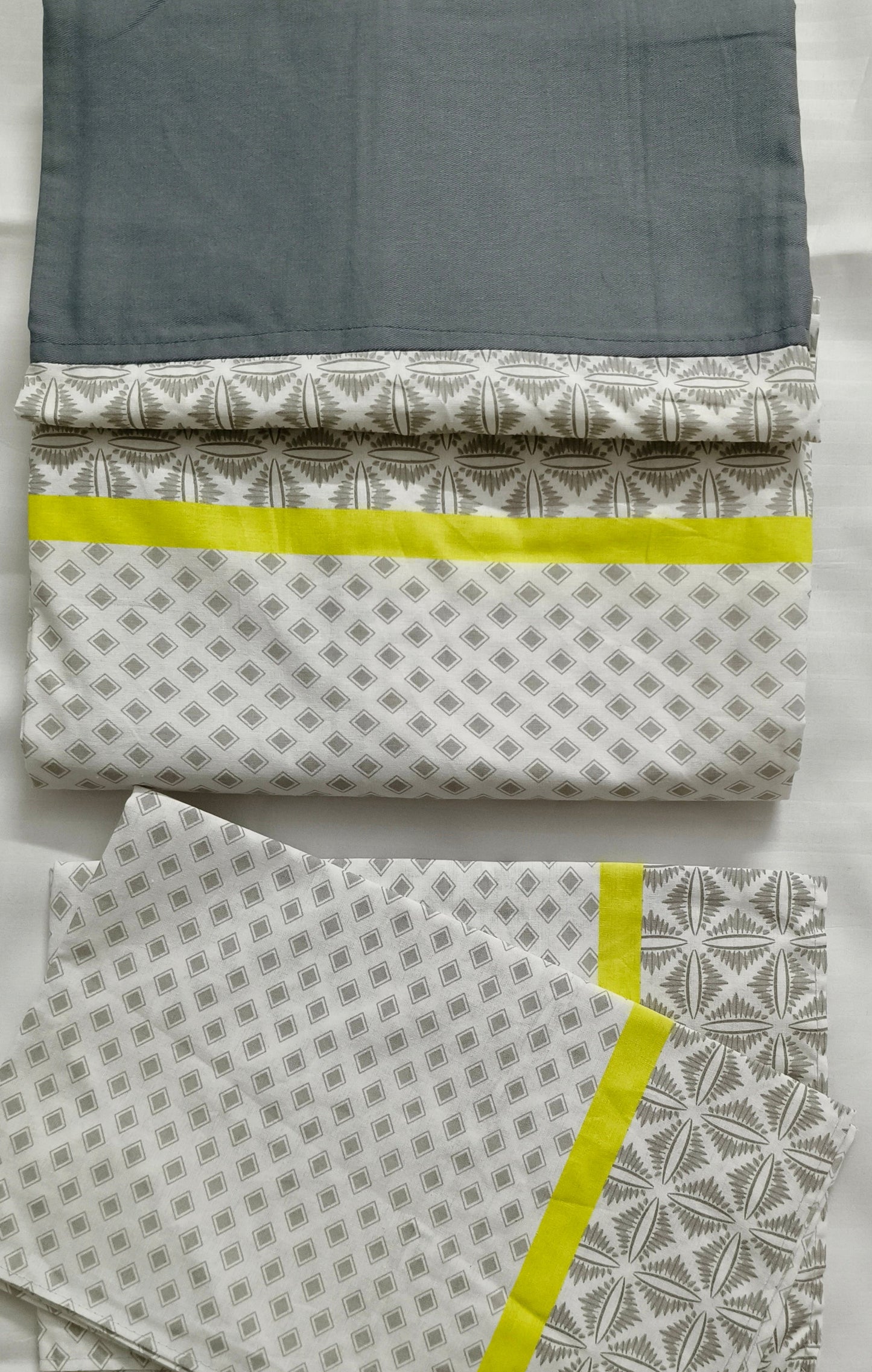 Border bedsheet -King